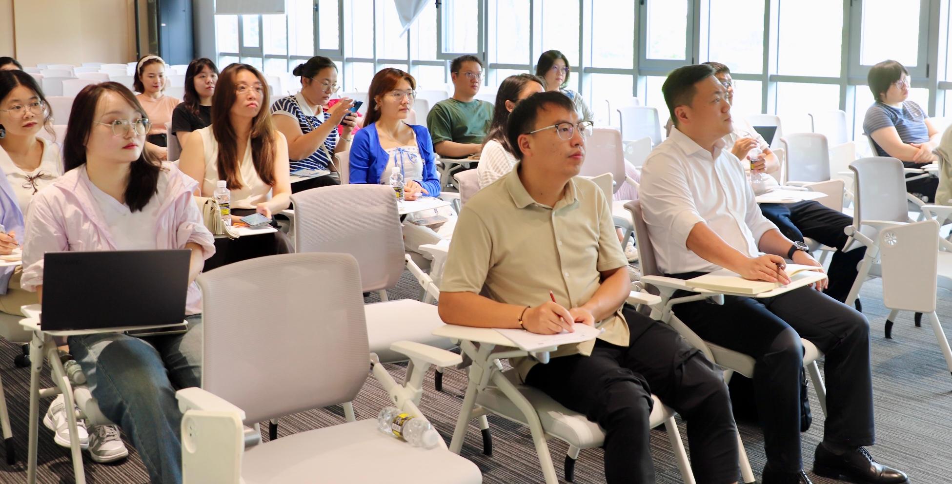 三亚市知识产权保护中心举办生物领域专利预审及数据知产主题开放日